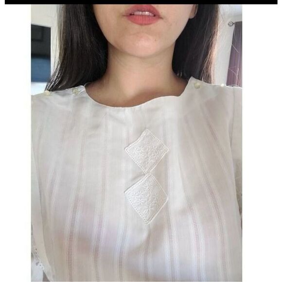 Country cottage core French bell sleeve blouse - Picture 2 of 8